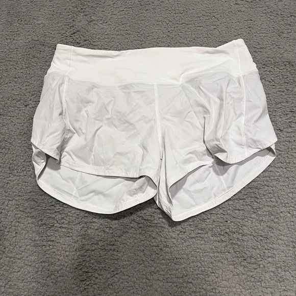 Lululemon Speed Up Low-Rise Lined Short in White, Size reg
